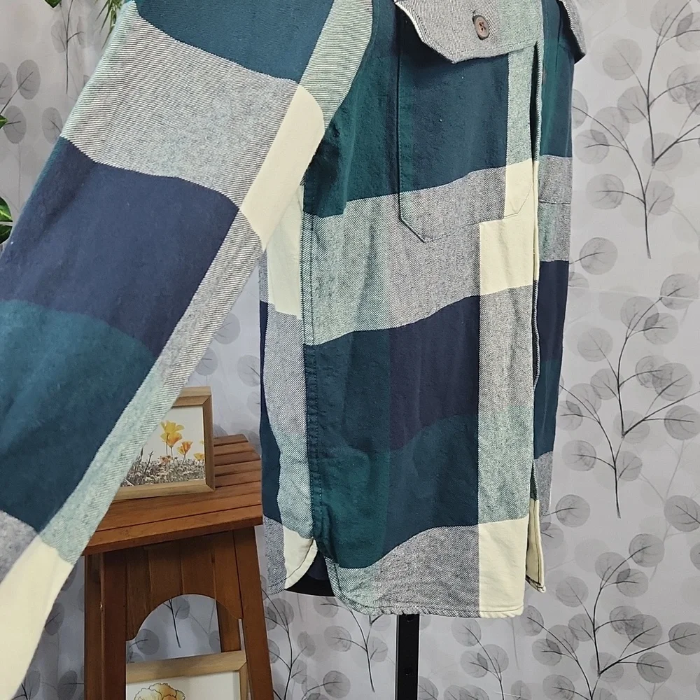 Springfield Plaid Flannel - Picture 6 of 10